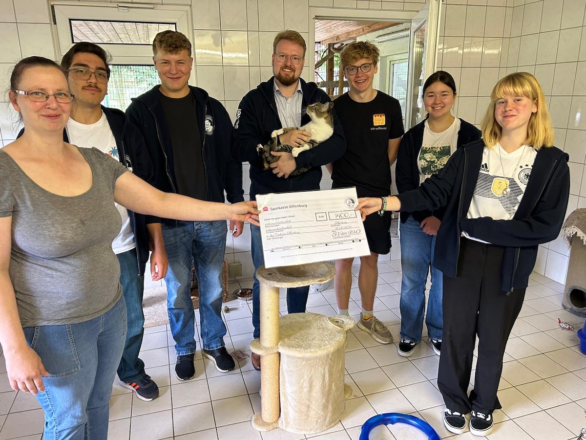 WvO-Schülerschaft spendet an das Dillenburger Tierheim