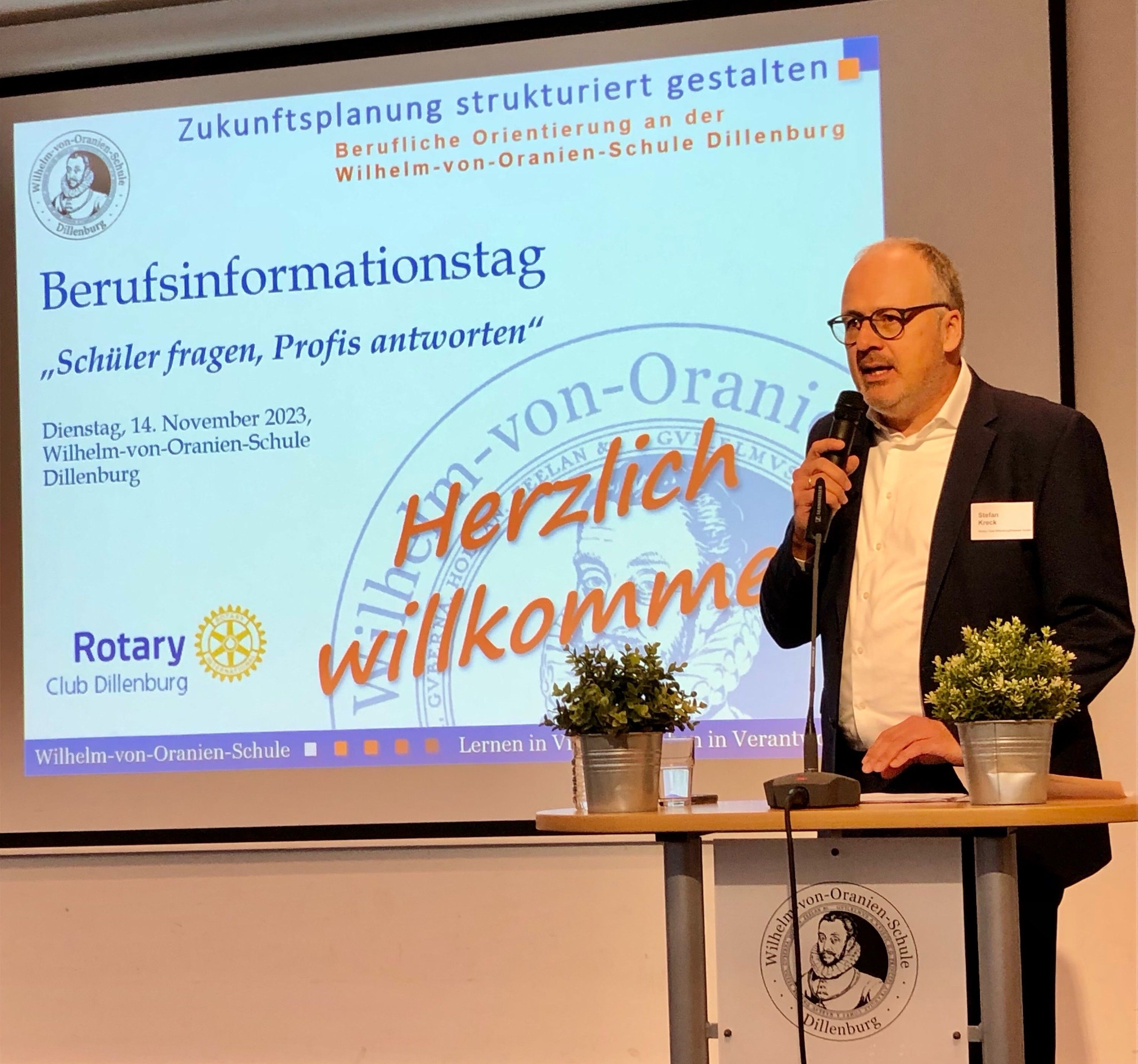 Rotary Club Dillenburg führt Berufsinformationstag durch